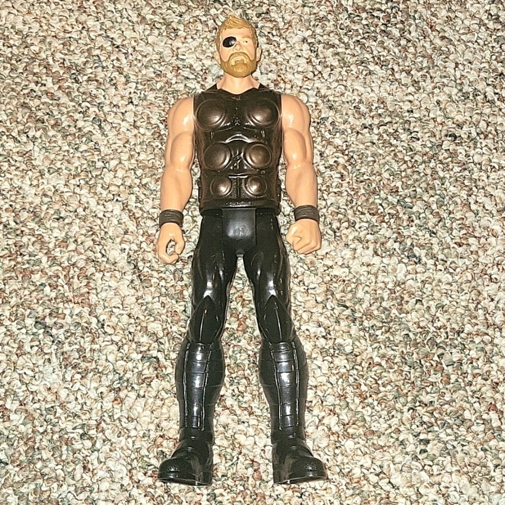 MARVEL Avengers Infinity War Titan Action Figure